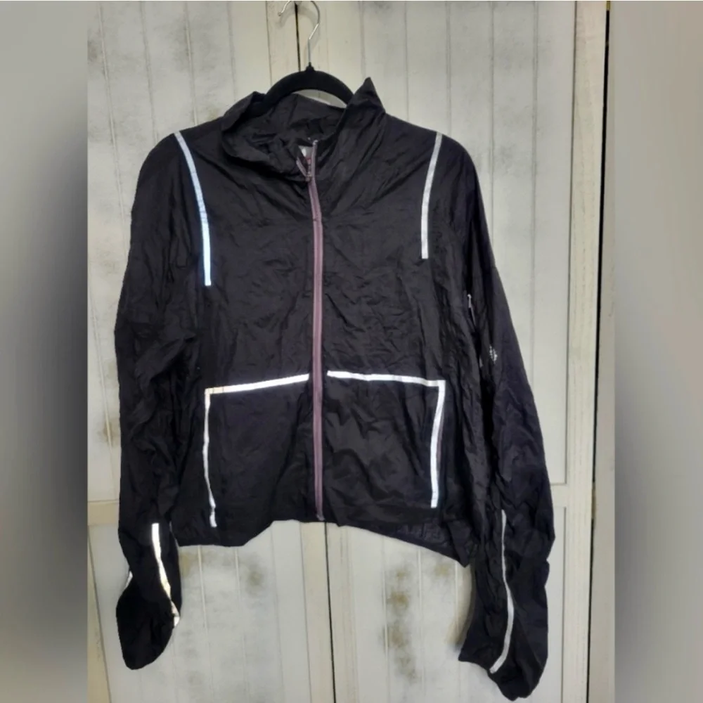 NWOT FREE PEOPLE Great Escape run windbreaker XS - Picture 5 of 8